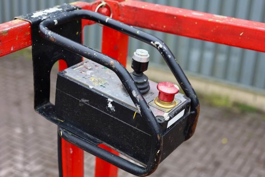 Holland Lift Ecostar HL-9710 Electric, 12m Working Height, 325k