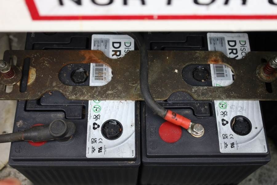 Holland Lift Ecostar HL-9710 Electric, 12m Working Height, 325k