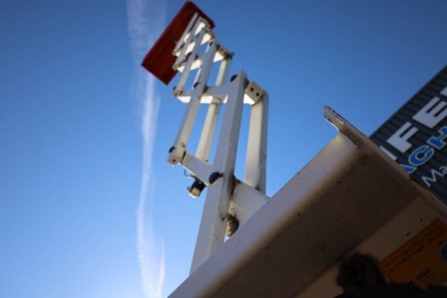 Holland Lift Ecostar HL-9710 Electric, 12m Working Height, 325k