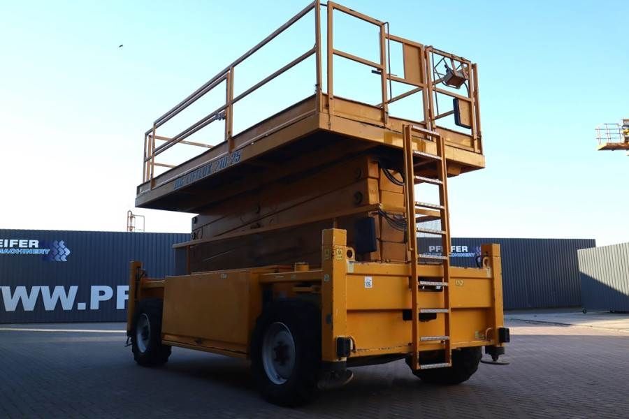 JLG 210-25 Diesel, 4x4 Drive, 23m Working Height, 1000