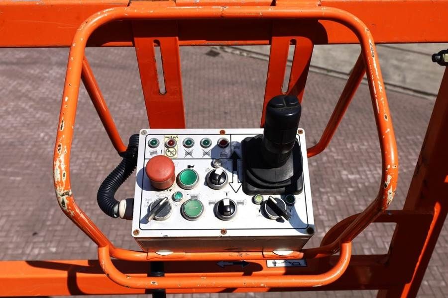 JLG SL245-12 Diesel, 4x4x4 Drive, 26.5m Working Height