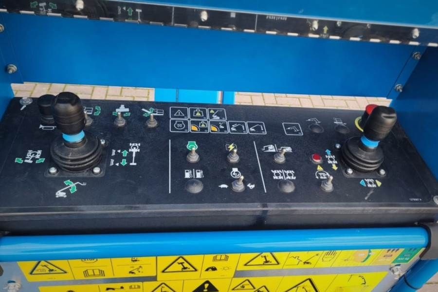 Genie S65XC Trax Valid inspection, *Guarantee! Diesel, 4