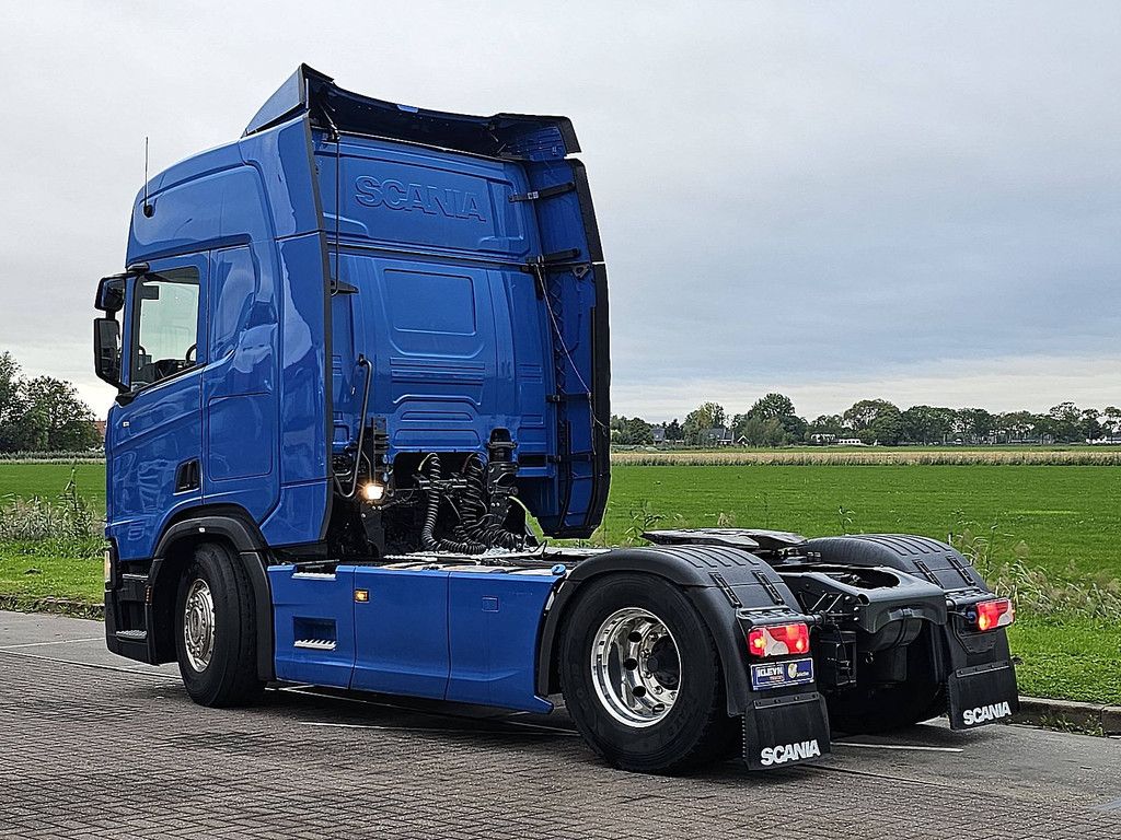 SCANIA R410 skirts alcoa's ret.