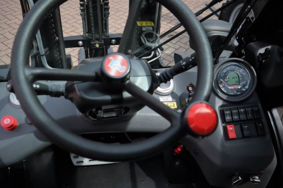 Manitou MC25-4 Valid Inspection, *Guarantee, Diesel, 4x4 D