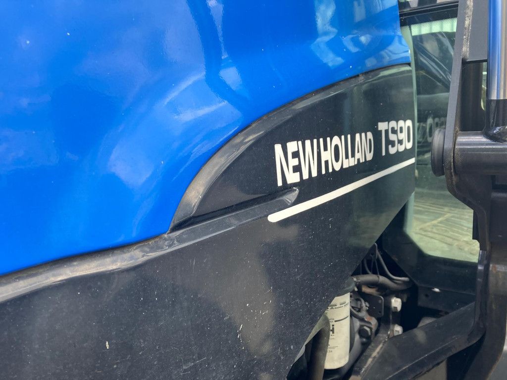 New Holland TS 90