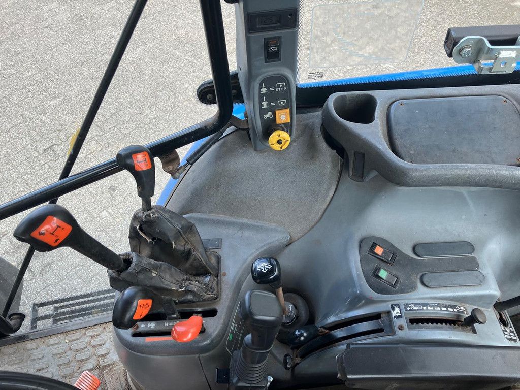 New Holland TS 90