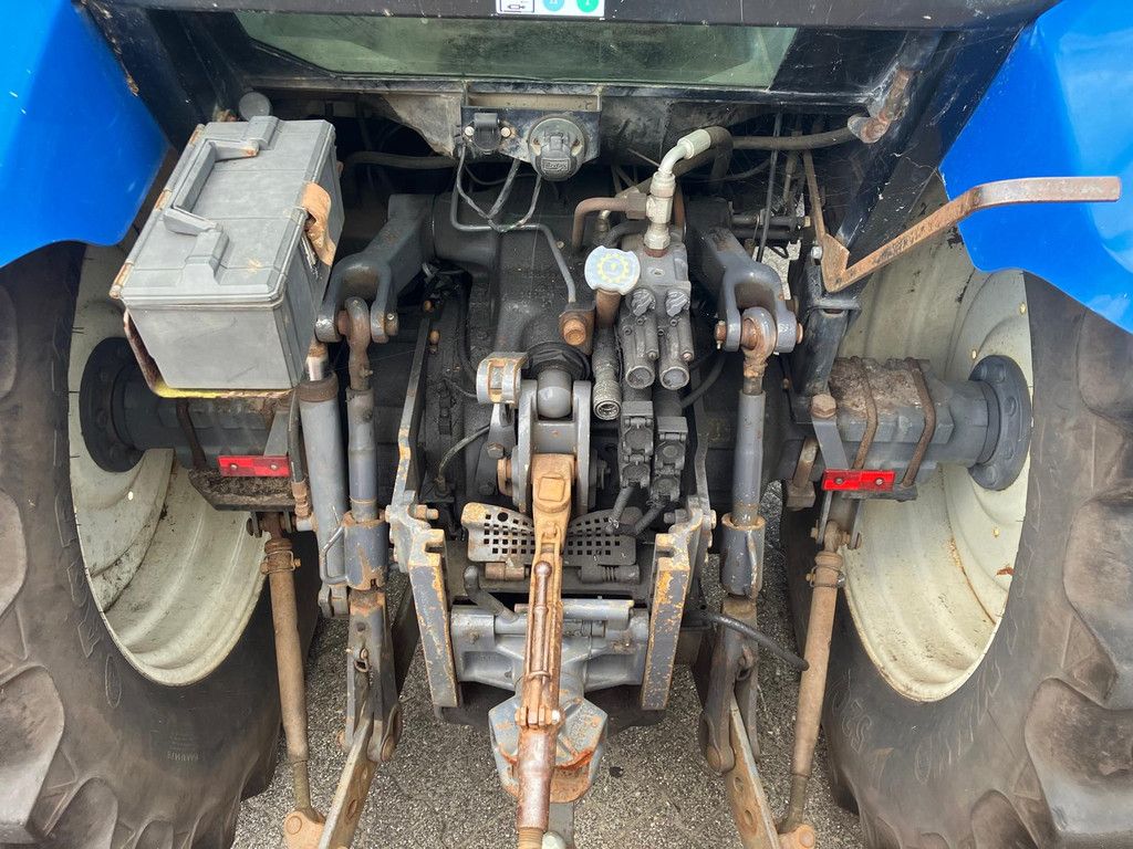 New Holland TS 90