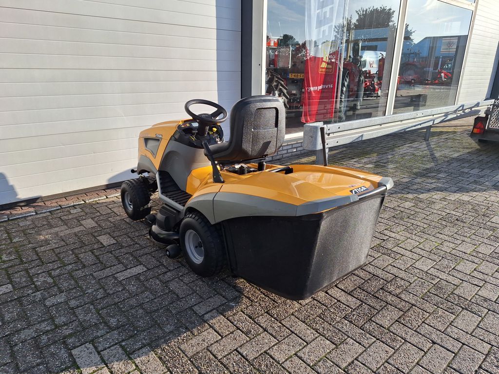 Stiga ESTATE ROYAL 102CM 18PK