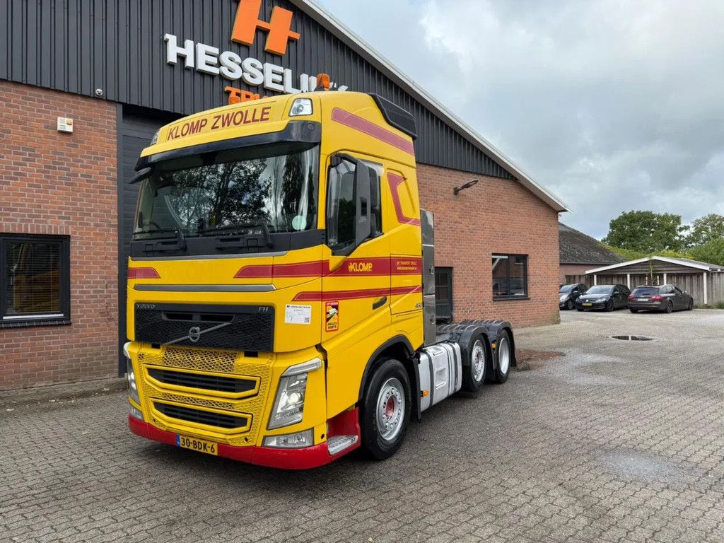 Volvo FH 460 6X2 Globetrotter Gestuurde voorloopas APK/TUV 12-2025