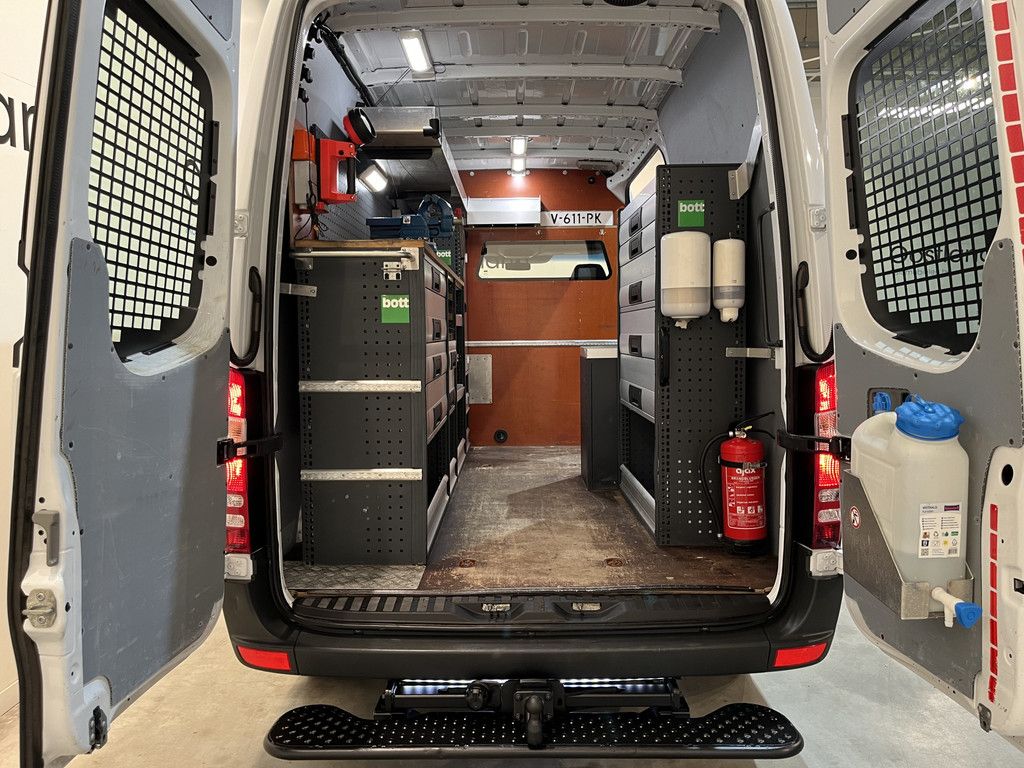 Mercedes-Benz Sprinter 314 CDI L2H2 Automaat / Euro 6 / Servicebus / Bott inrichting / 220V / Airco / Cruise Control / Trekhaak / Camera