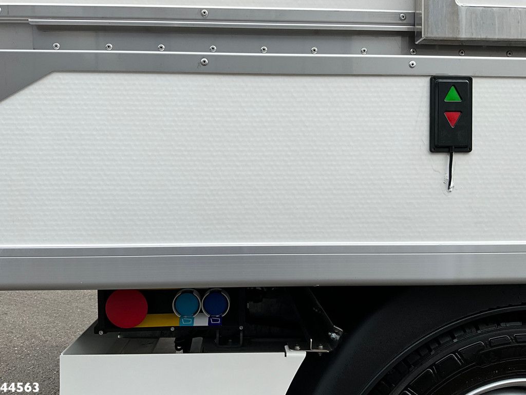 Peugeot E-Expert 100% elektrisch kippende zijlader