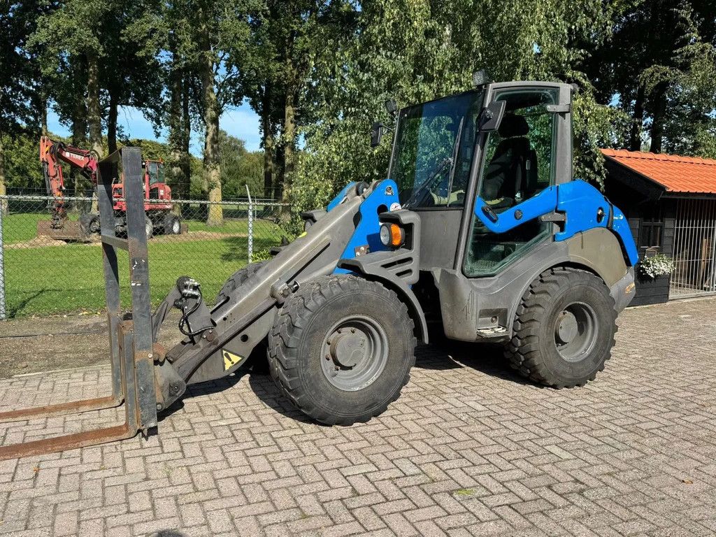 Ahlmann AX70 Shovel loader