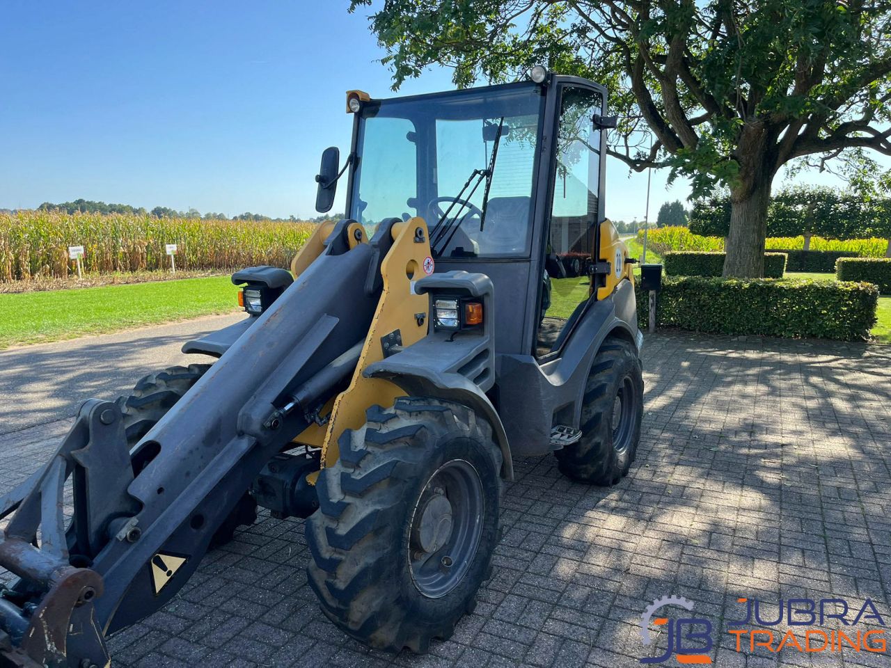 Ahlmann AX70 Diesel Shovel | 2009 | 4889U | 5T | 20 KMH