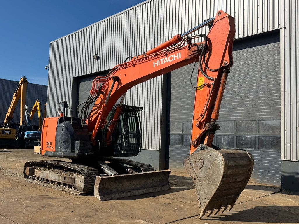 Hitachi ZX225USLC-5B