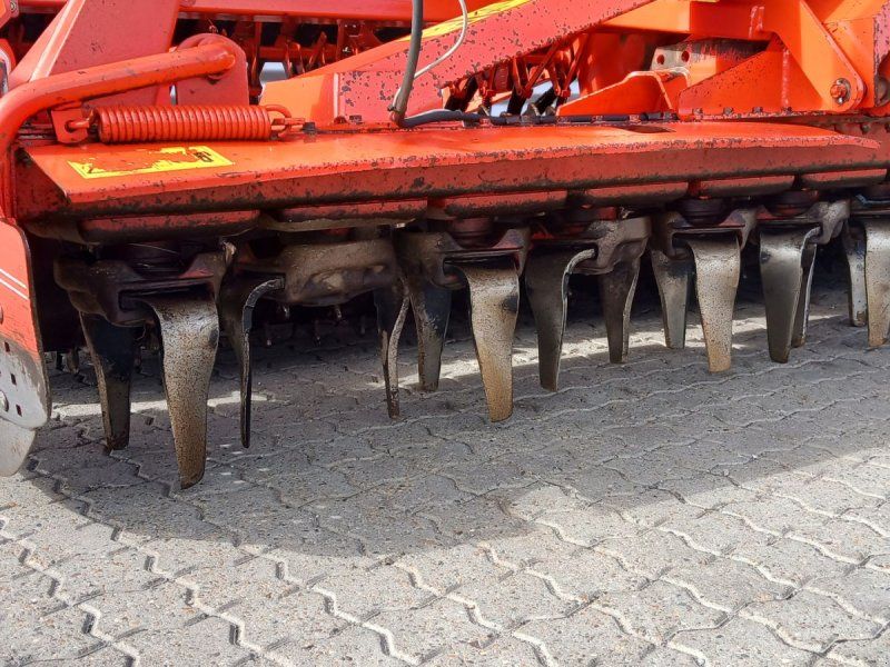 Kuhn HR 4003 + Integra 4000