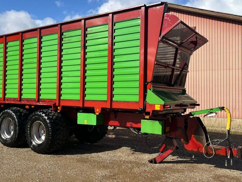 Strautmann Giga-Trailer 2246