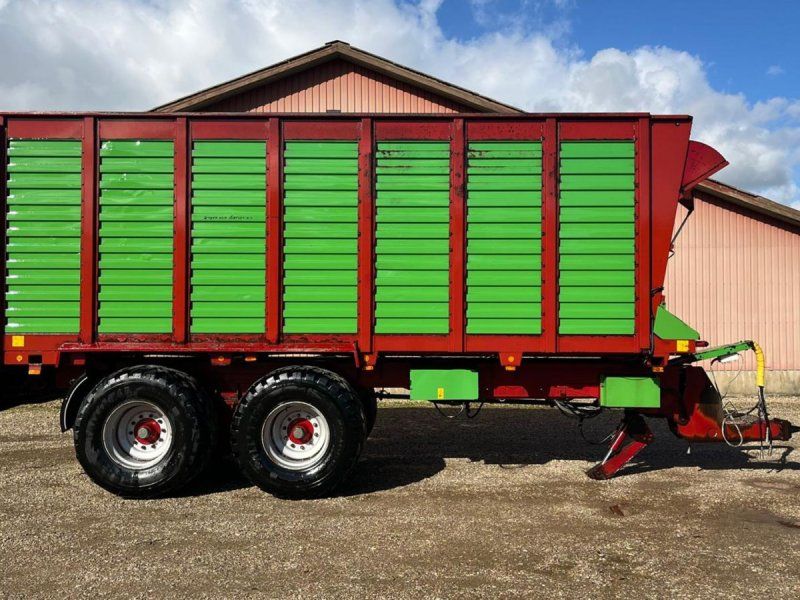 Strautmann Giga-Trailer 2246