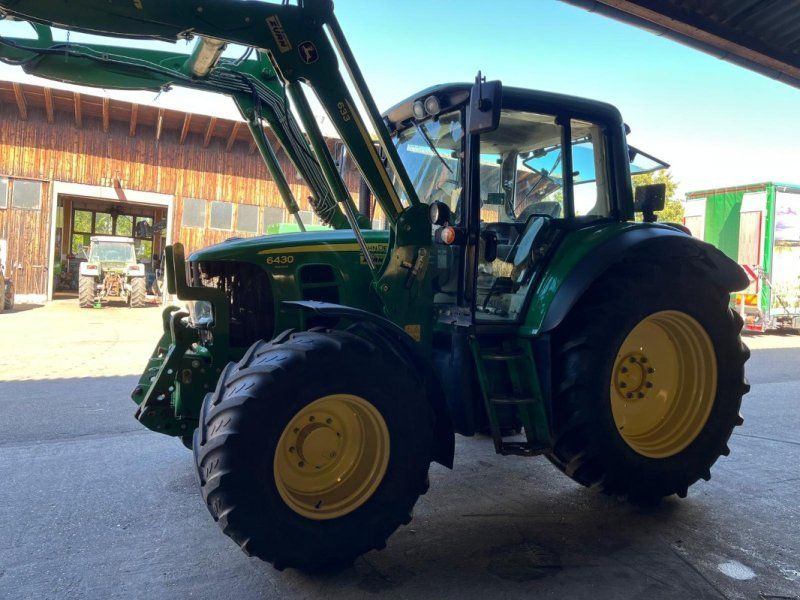 John Deere 6430