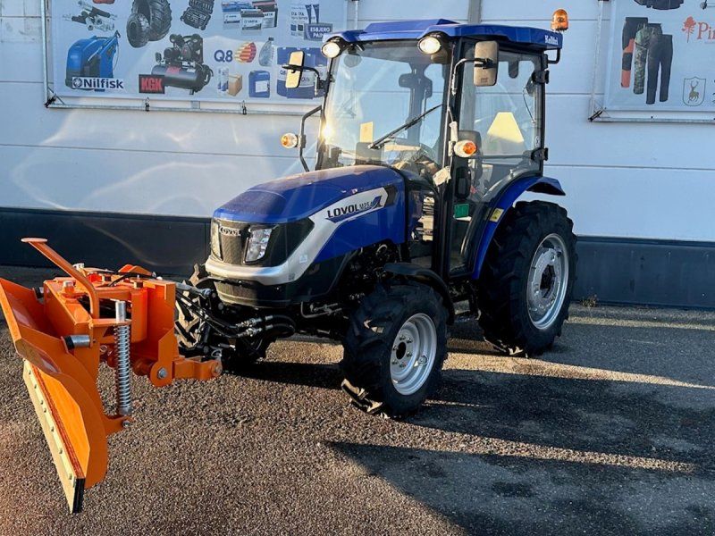 Lovol M254 Med frontlift og hydraulik udtag i front.