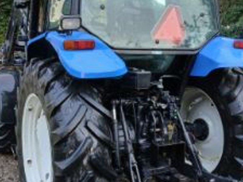 New Holland TS115