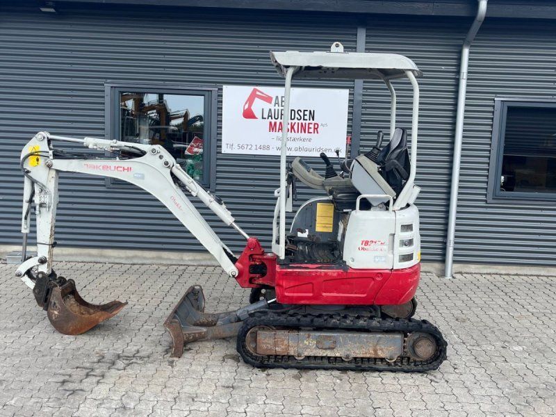 Takeuchi tb215r Hydraulisk skovlskift