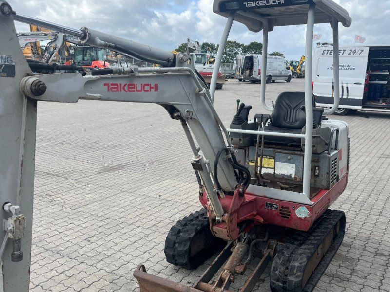 Takeuchi TB016 Halvautomatisk hurtigskifte
