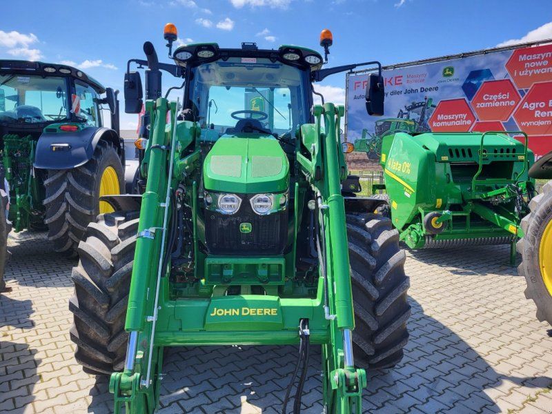 John Deere 6120M