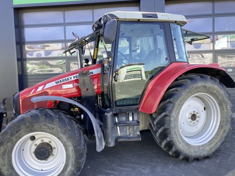 Massey Ferguson 5445 DYNA 4