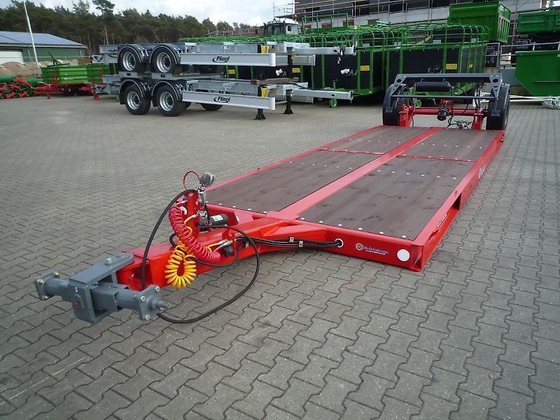 Unia hydraulisch absenkbare plattform PL 6 mit Lenkac