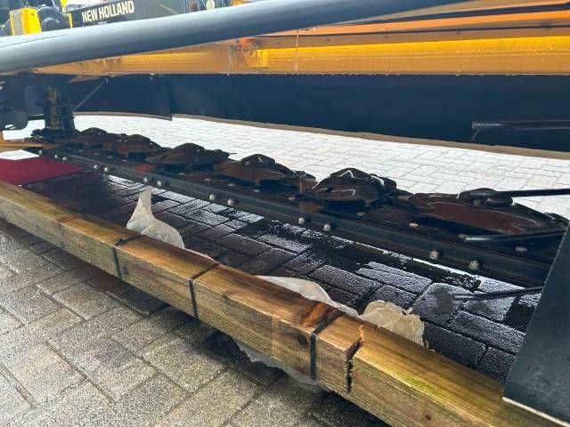 New Holland Disccutter 320