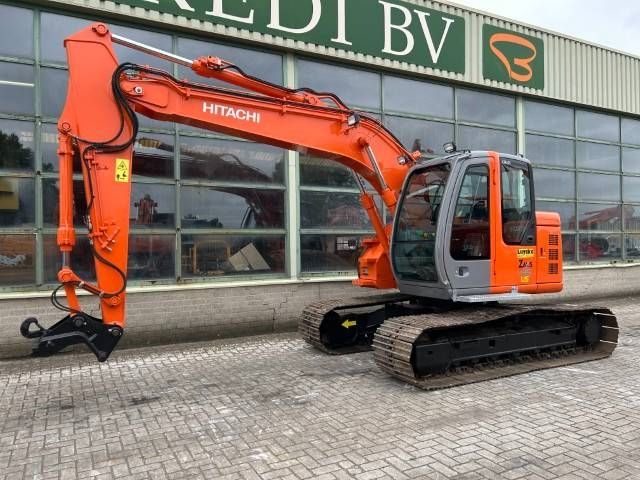 Hitachi ZX 135 US
