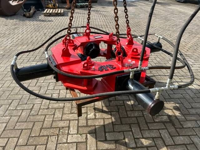 Pile Brekers