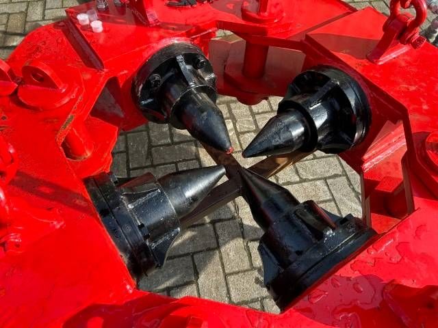 Pile Brekers