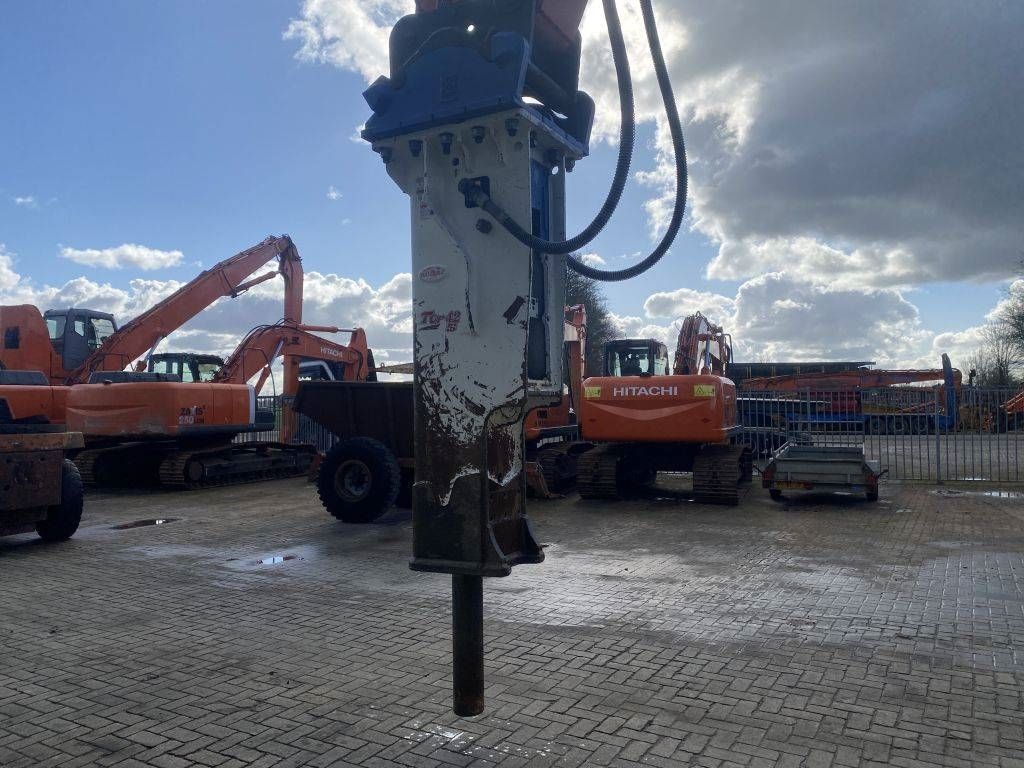 Komac TOR 42 S