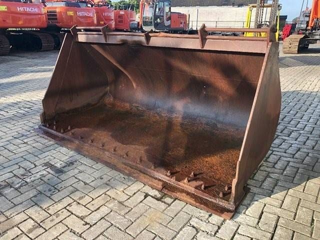 Shovel Bak