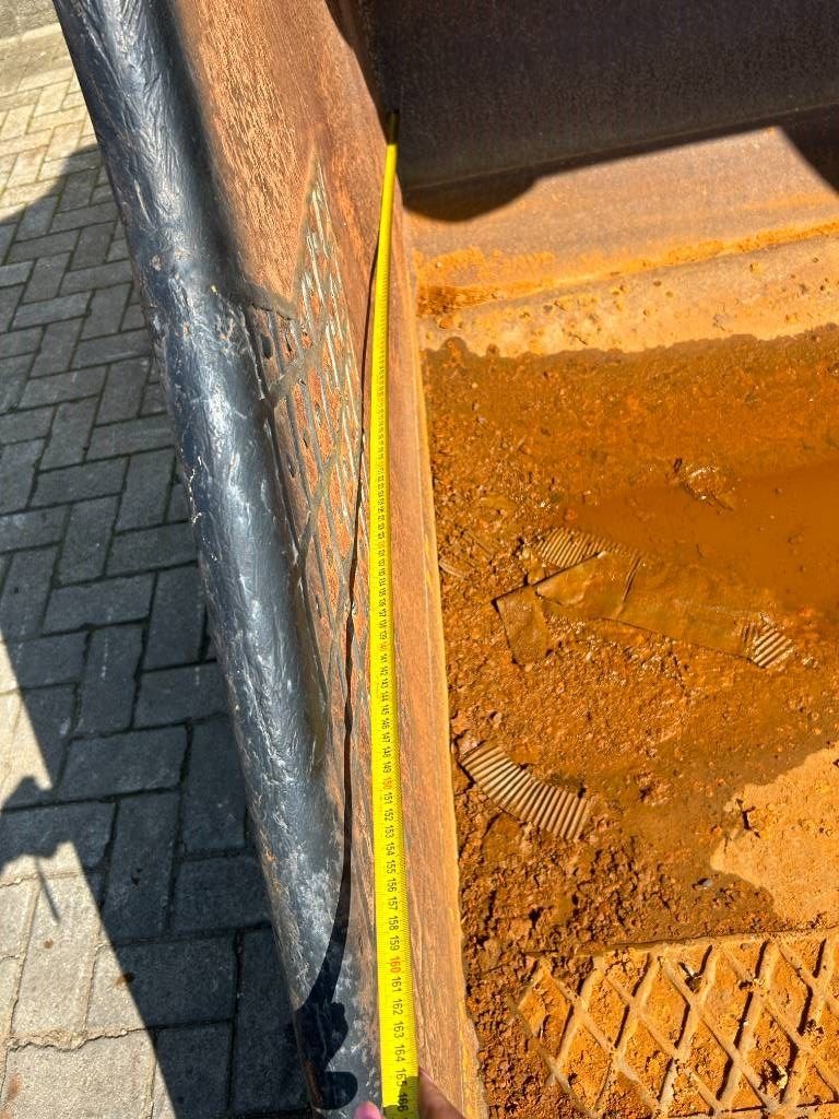 Hitachi 890 Tandenbak