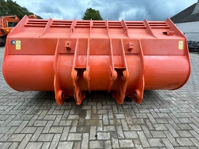 Hitachi ZW 370 Tandenbak