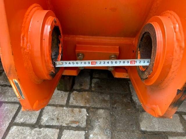 Hitachi ZW 370 Tandenbak