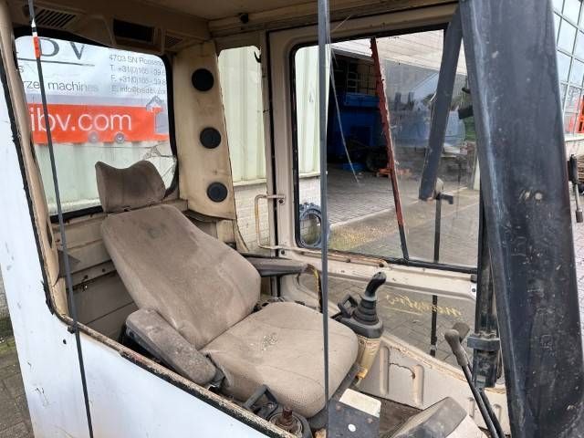 CAT 325 LN