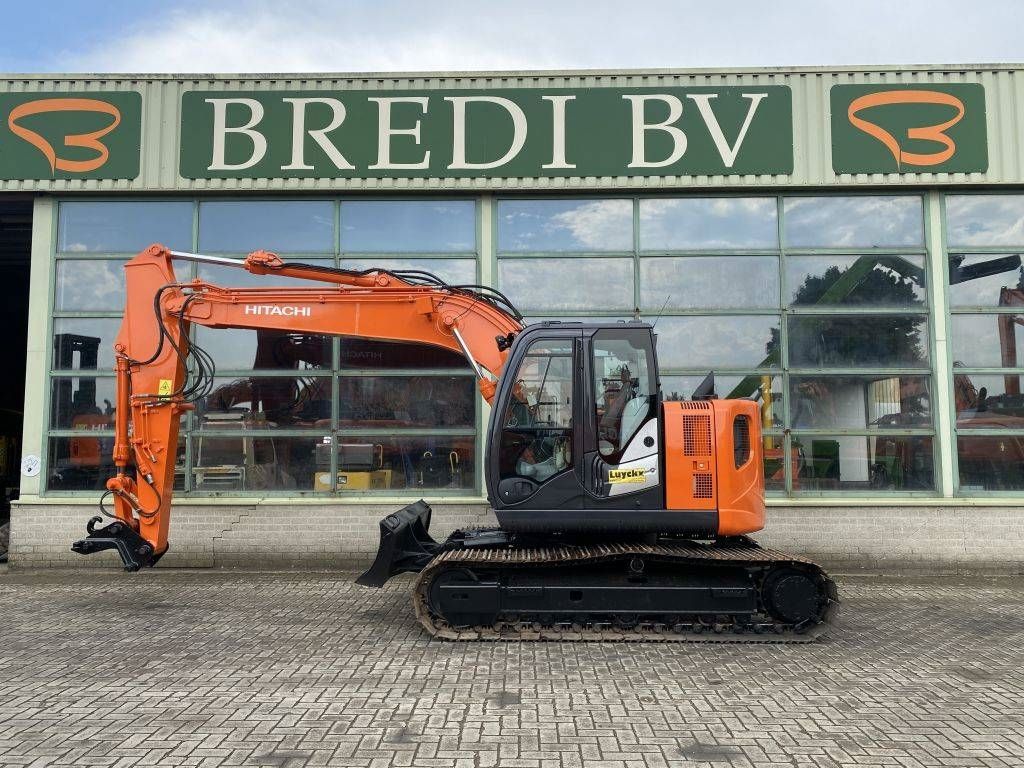 Hitachi ZX 135 US 5-B