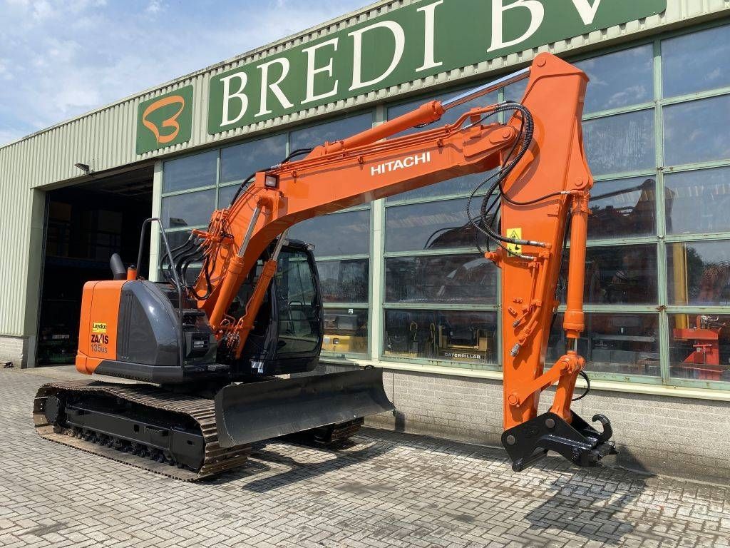 Hitachi ZX 135 US 5-B
