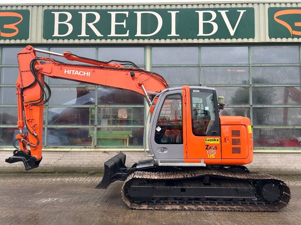 Hitachi ZX 135 US