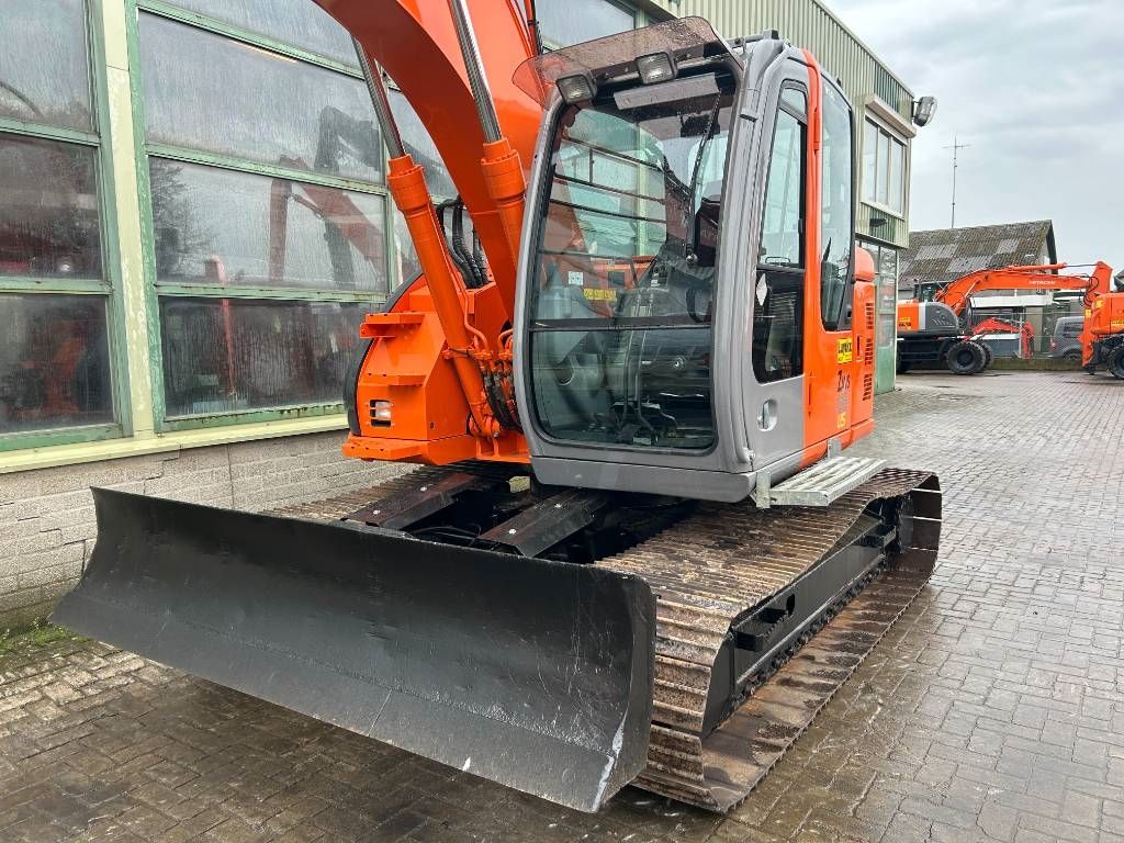 Hitachi ZX 135 US