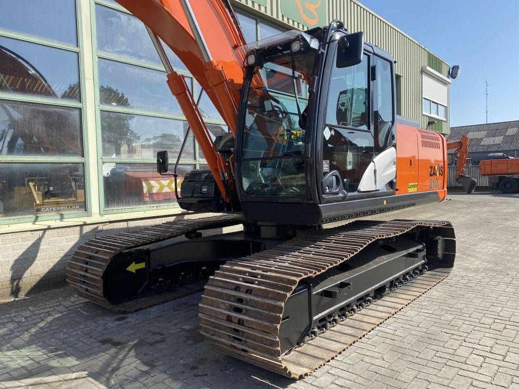 Hitachi ZAXIS ZX210LC-5B