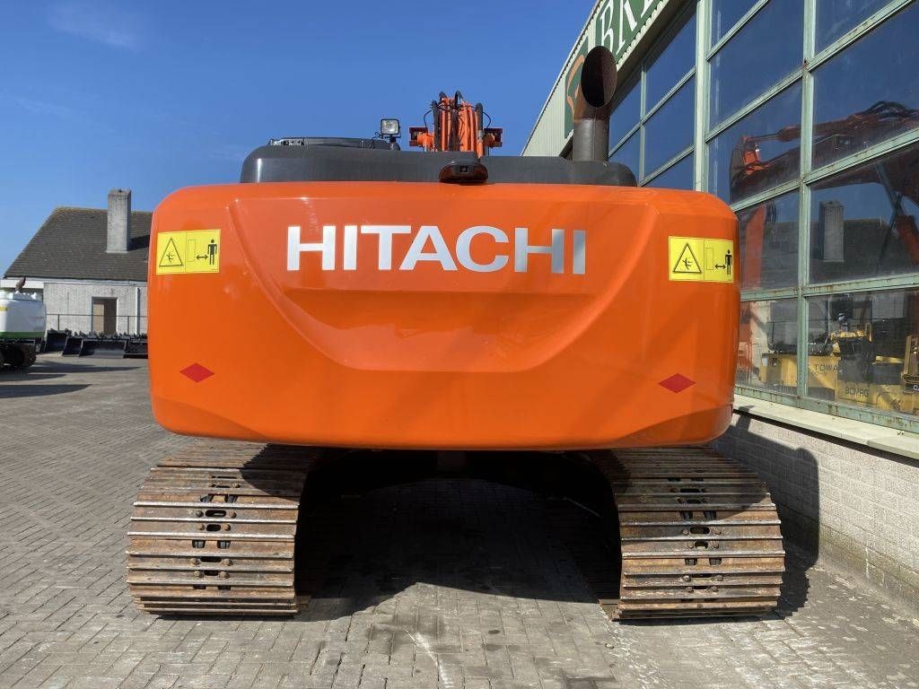 Hitachi ZAXIS ZX210LC-5B