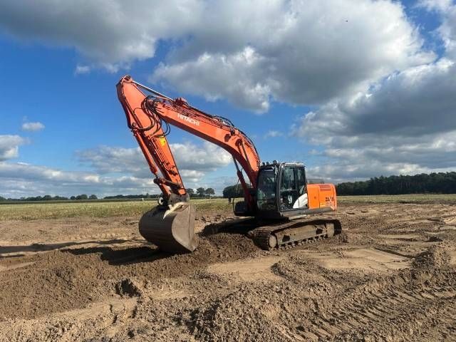 Hitachi ZX 210 LC-5B