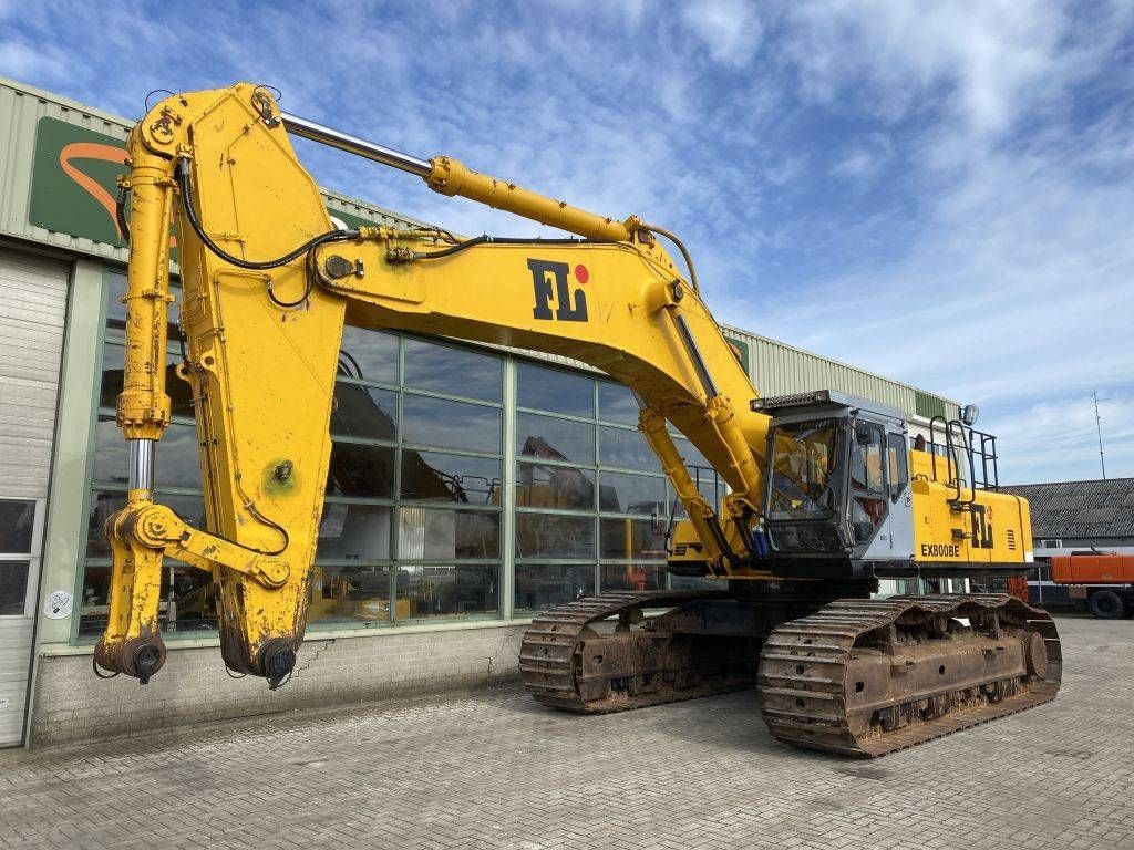 Hitachi EX 800-5