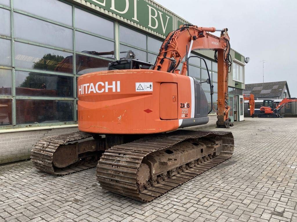 Hitachi ZX 225 USR LC-3