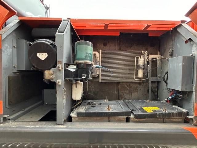 Hitachi ZX 210 LC-3