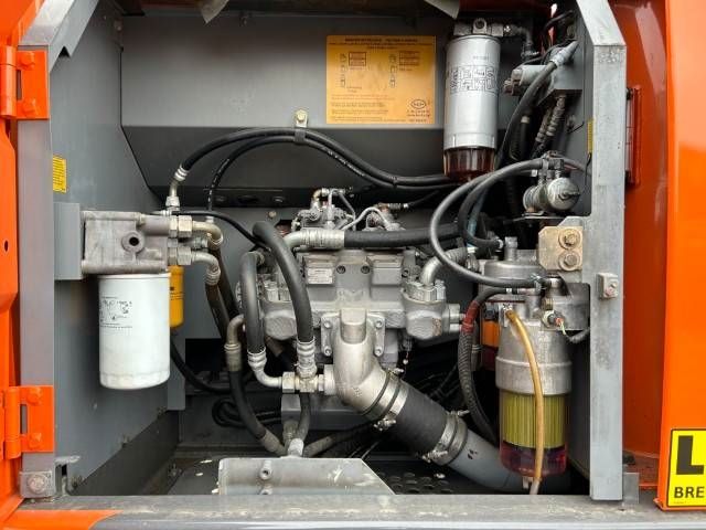 Hitachi ZX 210 LC-3